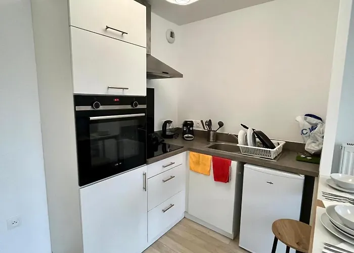 Apartment Villeneuve, *